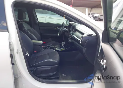 2020 Kia Forte Gt-Line z USA, uszkodzony, nr VIN 3KPF34ADXLE156150